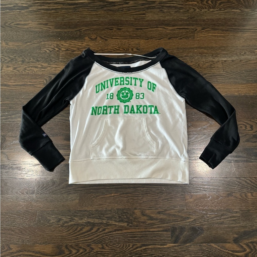 Jansport University of North Dakota Women's Black and White Raglan Top